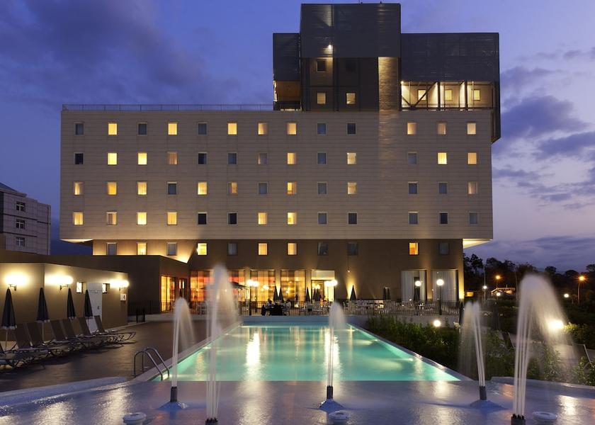  Malabo Exterior Detail