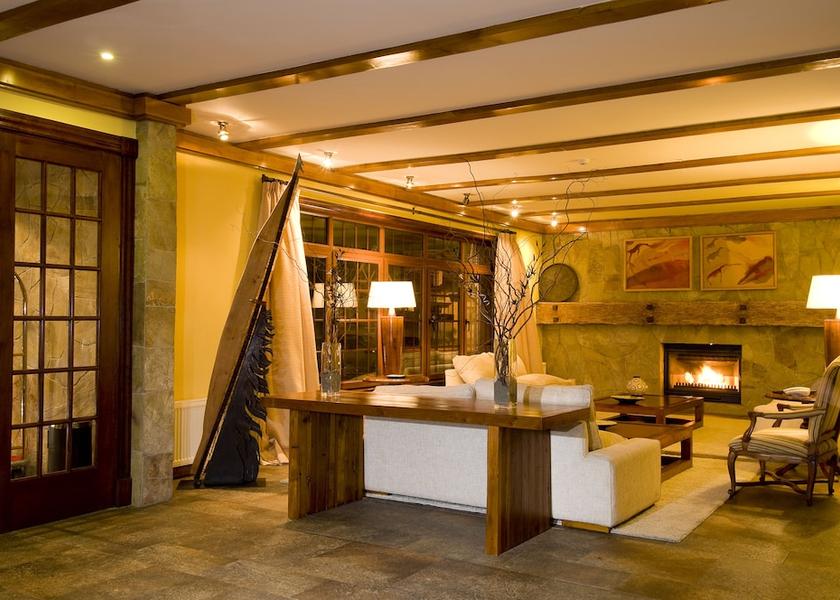 Magallanes Punta Arenas Lobby