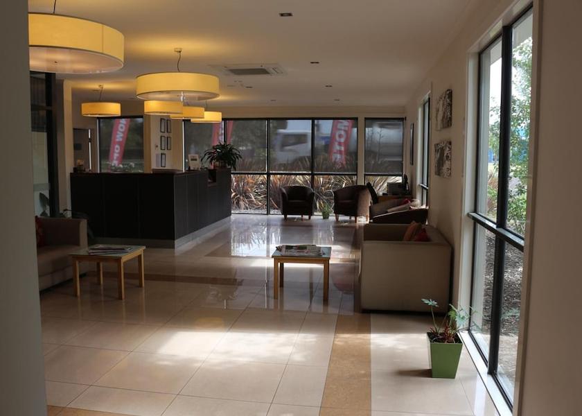 Victoria Bairnsdale Lobby