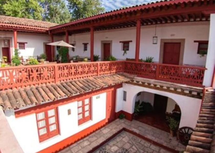 Michoacán Patzcuaro Courtyard