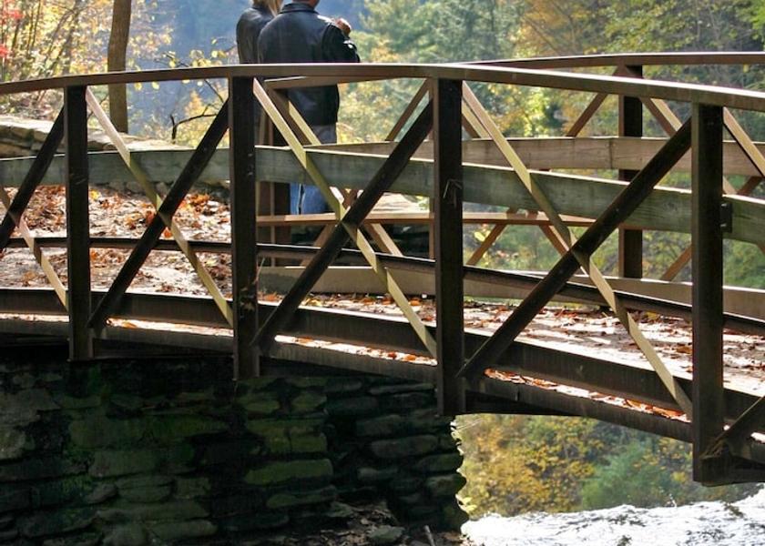 New York Geneseo Exterior Detail