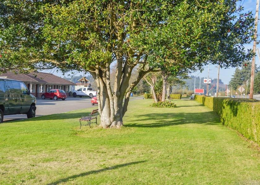 Oregon North Bend Property Grounds