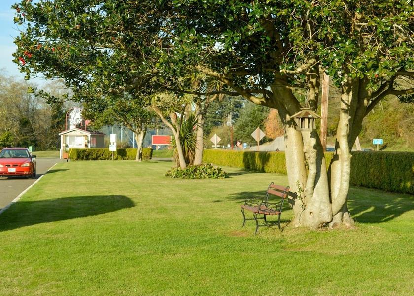 Oregon North Bend Property Grounds