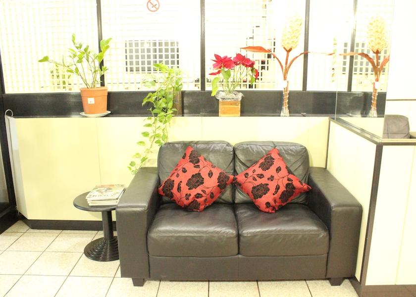 Lombardy Sesto San Giovanni Lobby sitting area