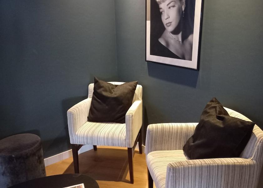 Brittany Lorient Living area