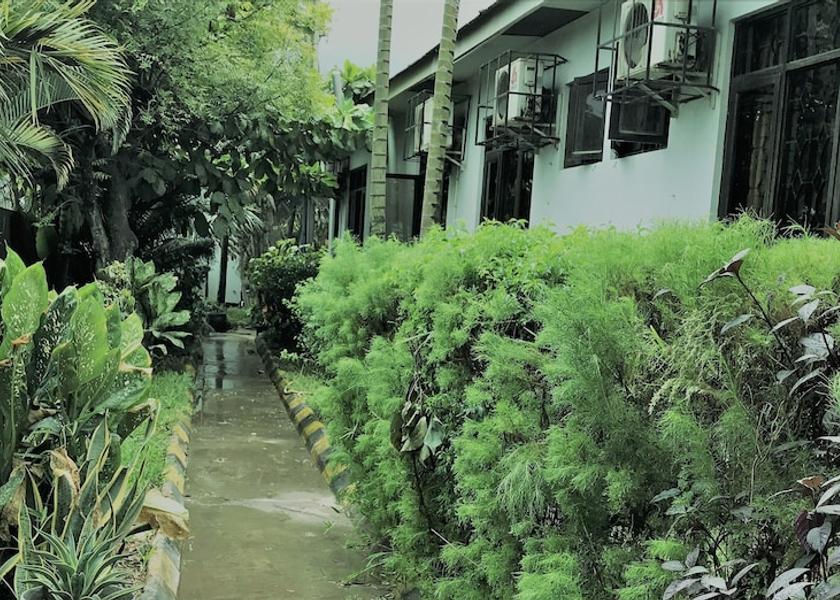  Dar es Salaam Exterior Detail