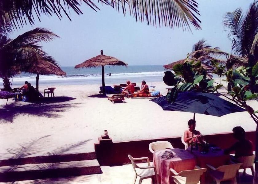  Serrekunda Beach
