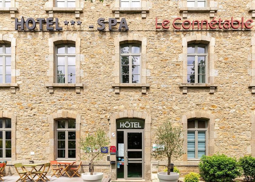 Brittany Dinan Facade