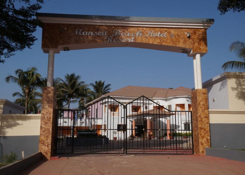  Serrekunda Entrance