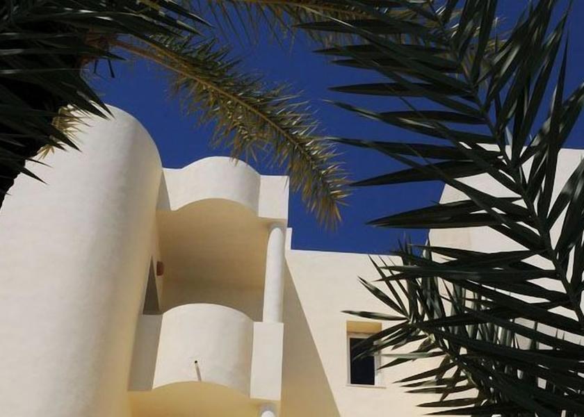  Midoun Exterior Detail