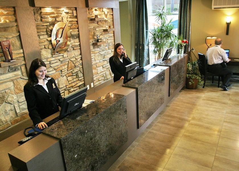 Quebec Levis Reception