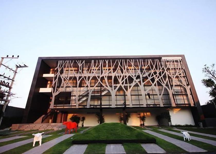 Prachuap Khiri Khan Cha-am Facade