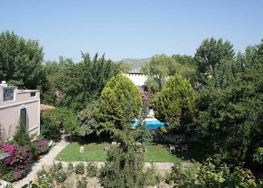 Izmir Selçuk Garden