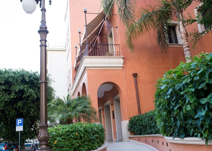 Sicily Cefalù Property entrance