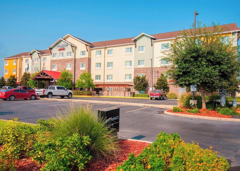 Louisiana Gonzales Exterior Detail