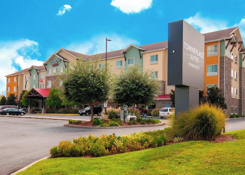 Louisiana Gonzales Exterior Detail