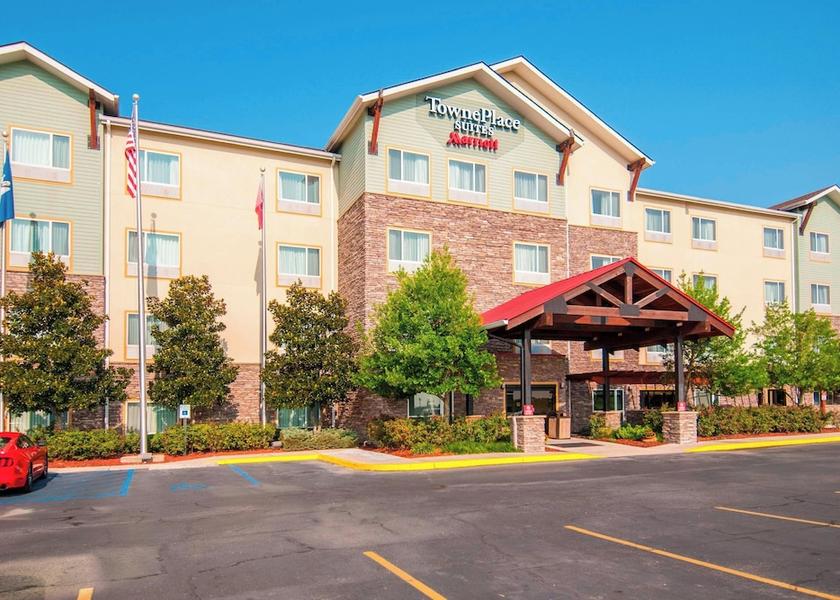 Louisiana Gonzales Exterior Detail