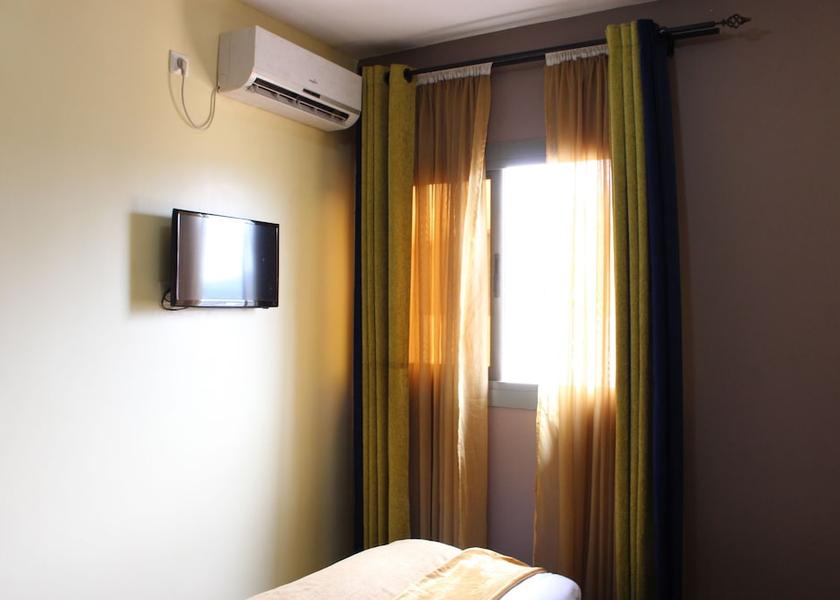  Yaounde Room