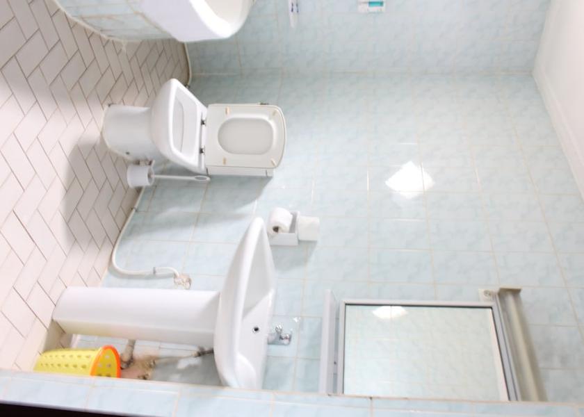  Yaounde Bathroom