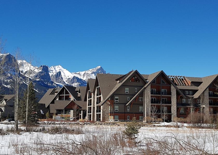 Alberta Canmore Property Grounds