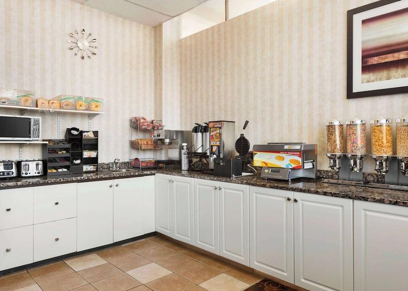 Saskatchewan North Battleford Dining Area