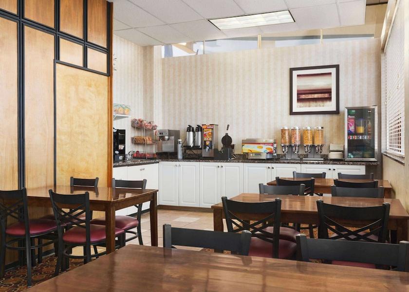 Saskatchewan North Battleford Dining Area