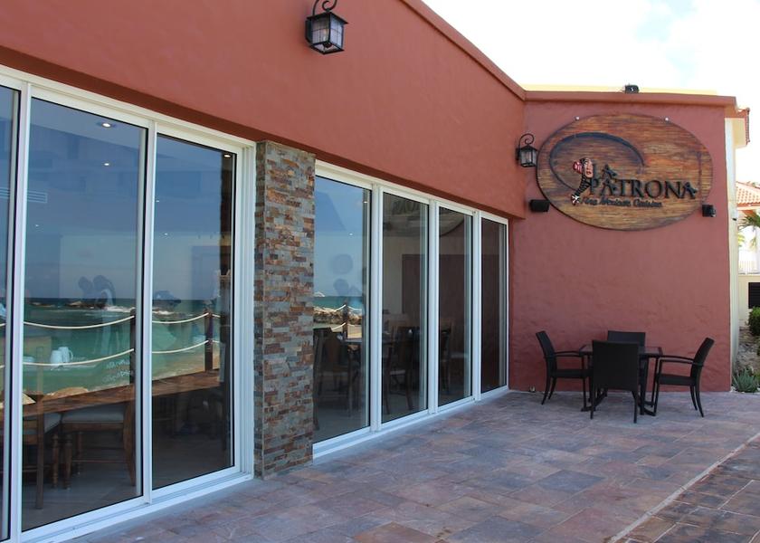  Simpson Bay Restaurant