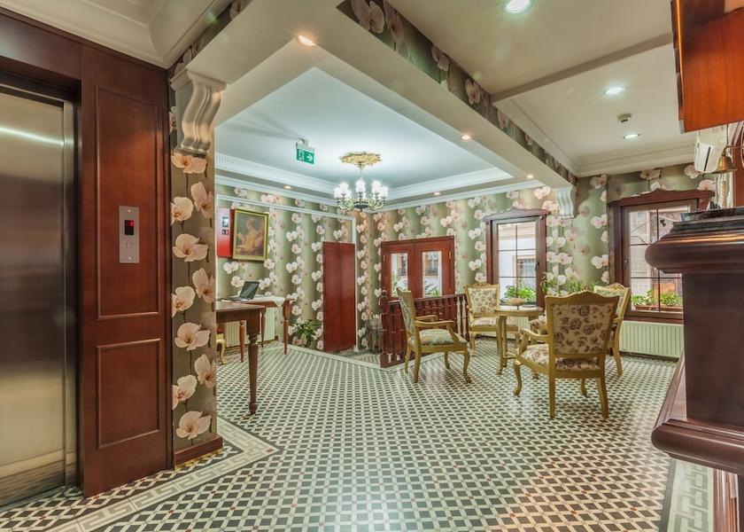  Istanbul Lobby