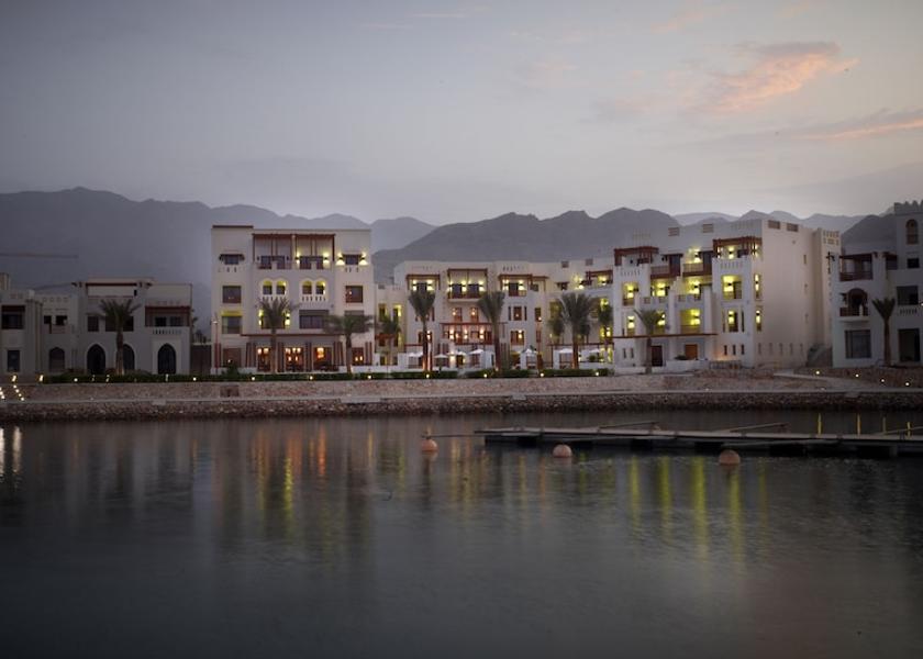  Muscat Exterior Detail