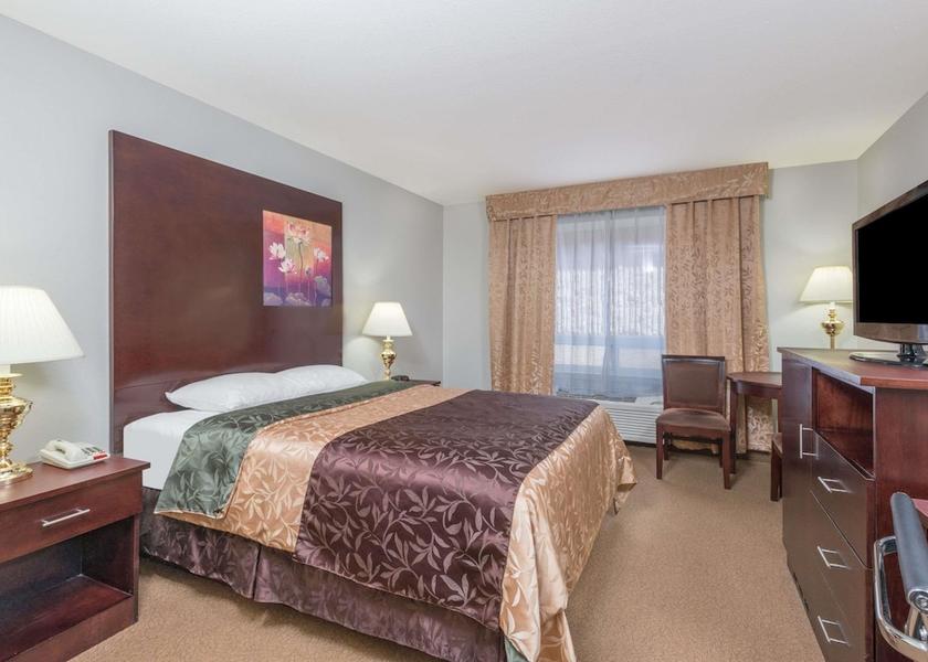 Alberta Innisfail Room