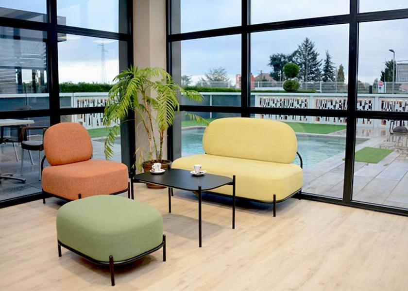 Auvergne-Rhone-Alpes Mably Lobby