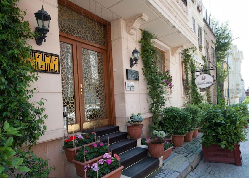  Istanbul Facade