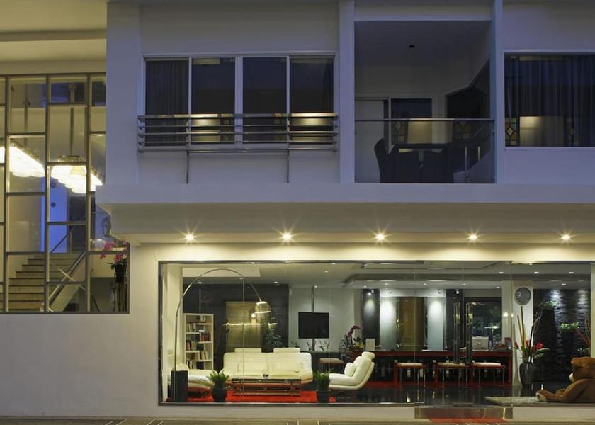 Phuket Karon Interior Entrance