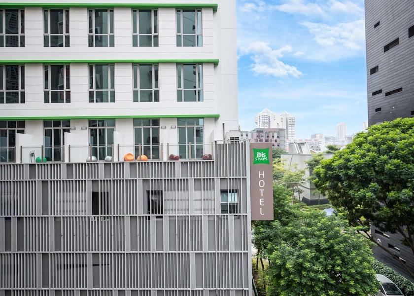  Singapore Exterior
