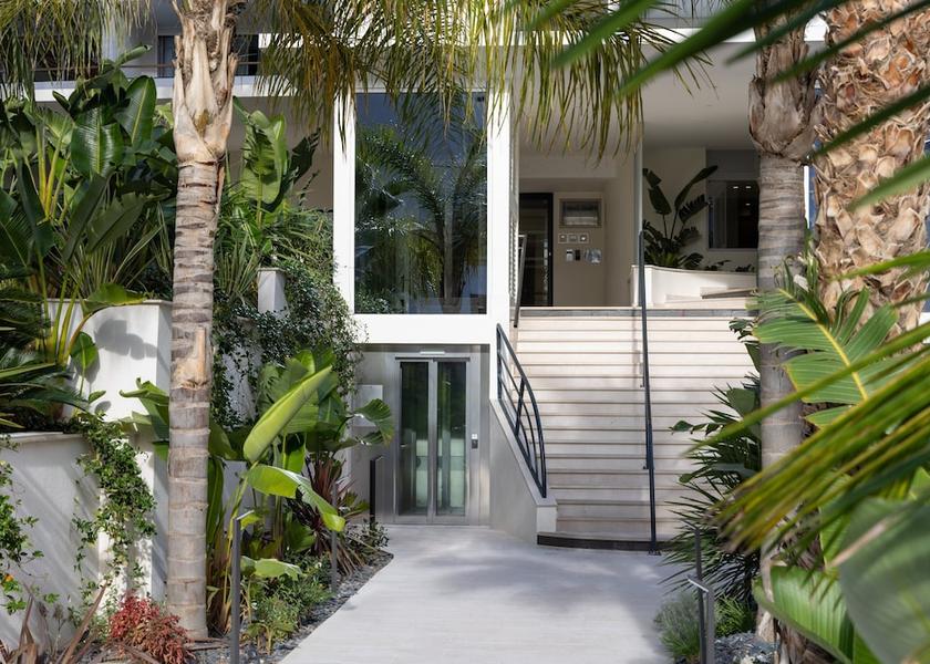 Provence - Alpes - Cote d'Azur Cannes Exterior Detail