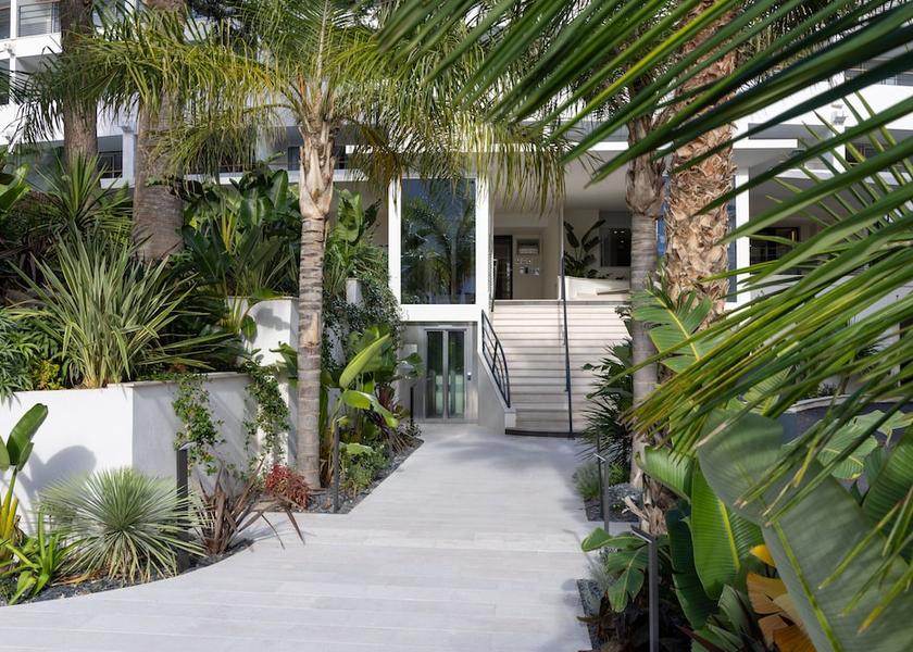 Provence - Alpes - Cote d'Azur Cannes Exterior Detail