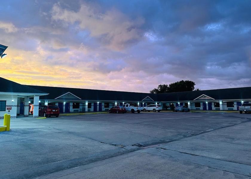 Texas West Columbia Exterior Detail