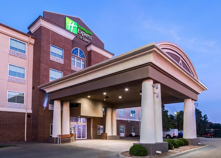 Kansas Salina Exterior Detail