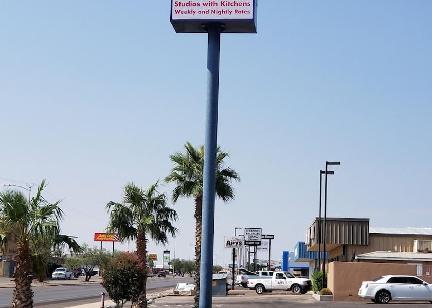 New Mexico Alamogordo Facade