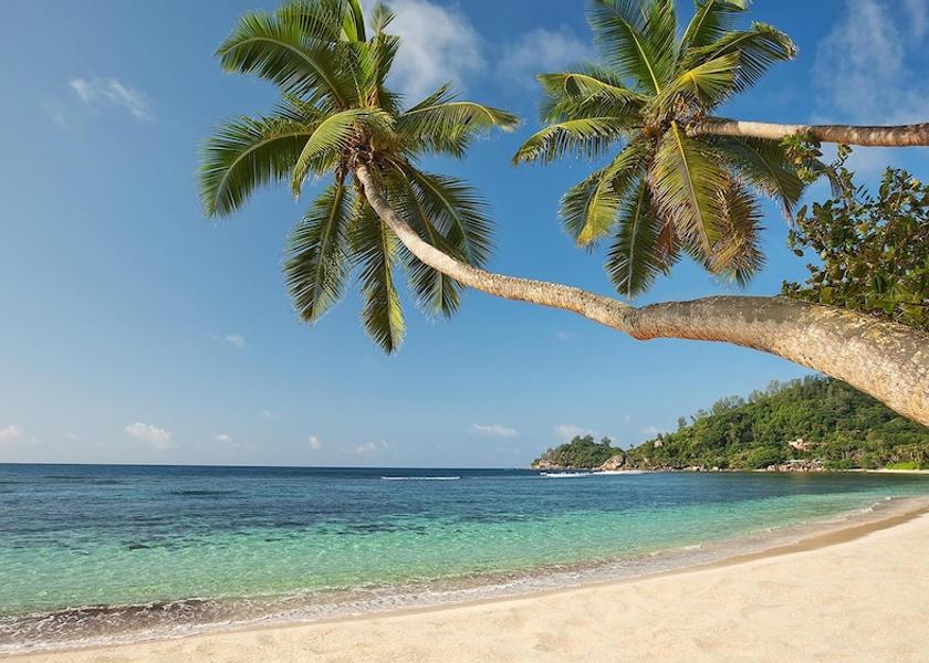 Mahé Island Beach