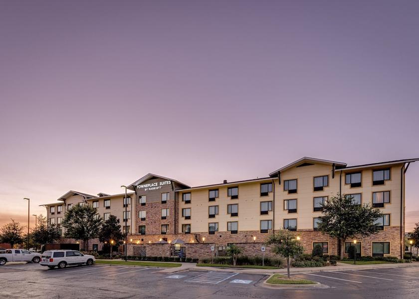 Louisiana Monroe Exterior Detail