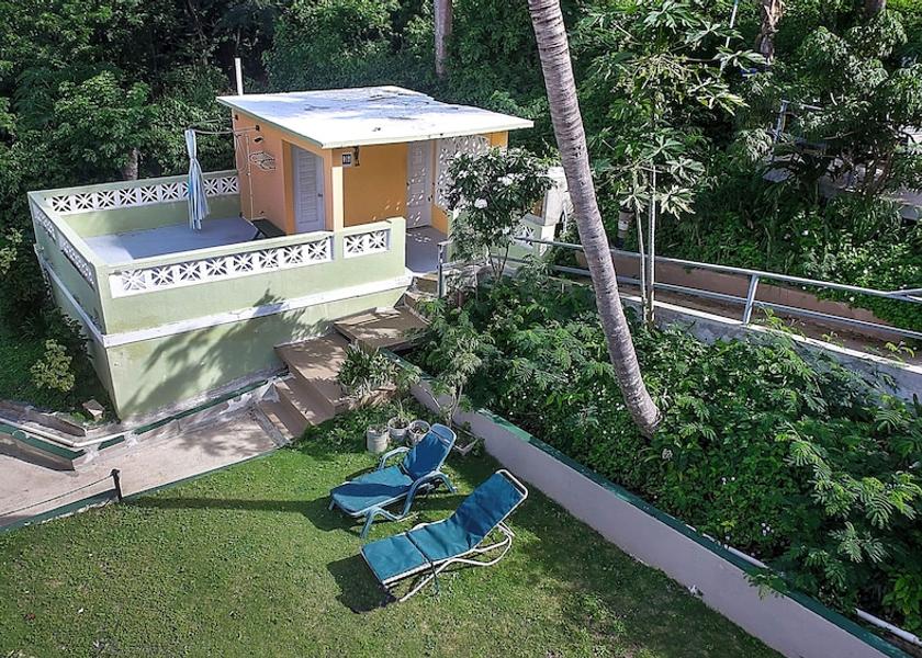  Vieques Exterior Detail