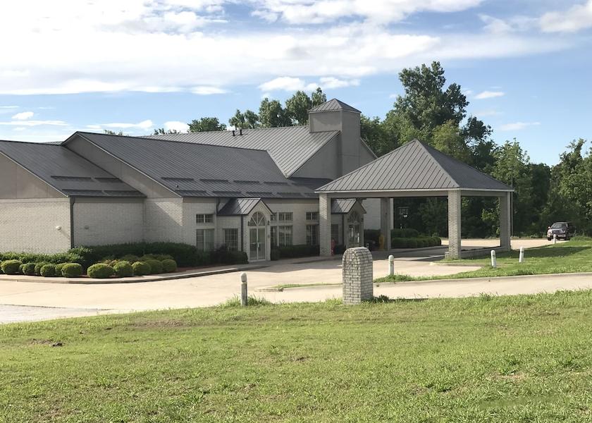 Oklahoma Grove Facade