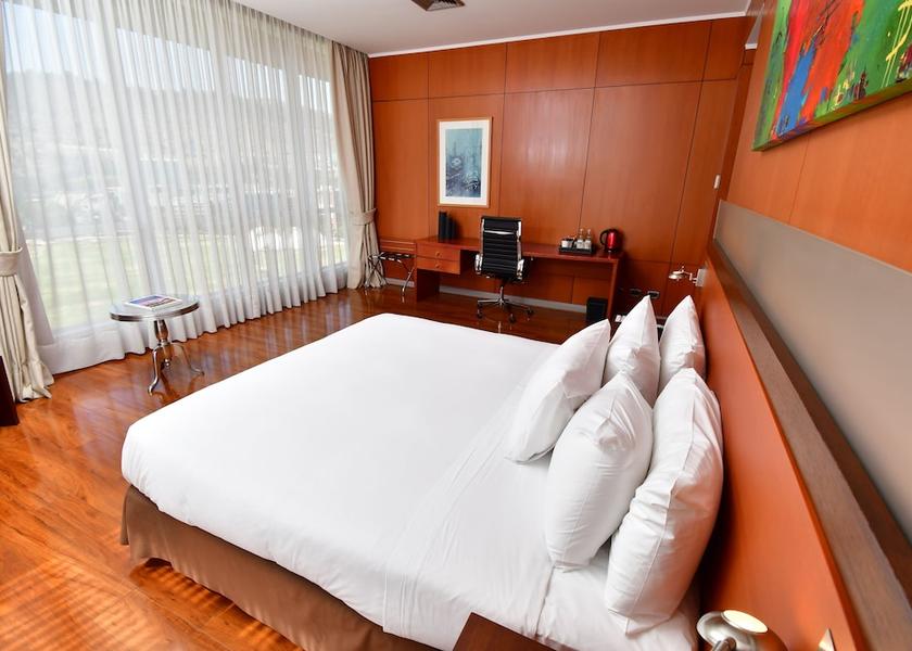 Santiago Santiago Room