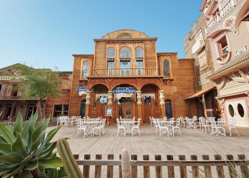 Catalonia Vila-Seca Terrace/patio