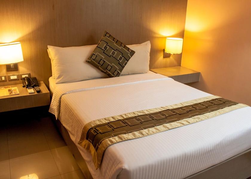  Manila Room