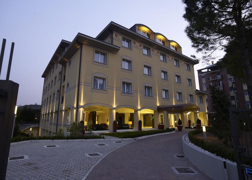 Lombardy Garbagnate Milanese Facade