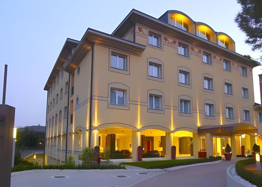 Lombardy Garbagnate Milanese Hotel Exterior