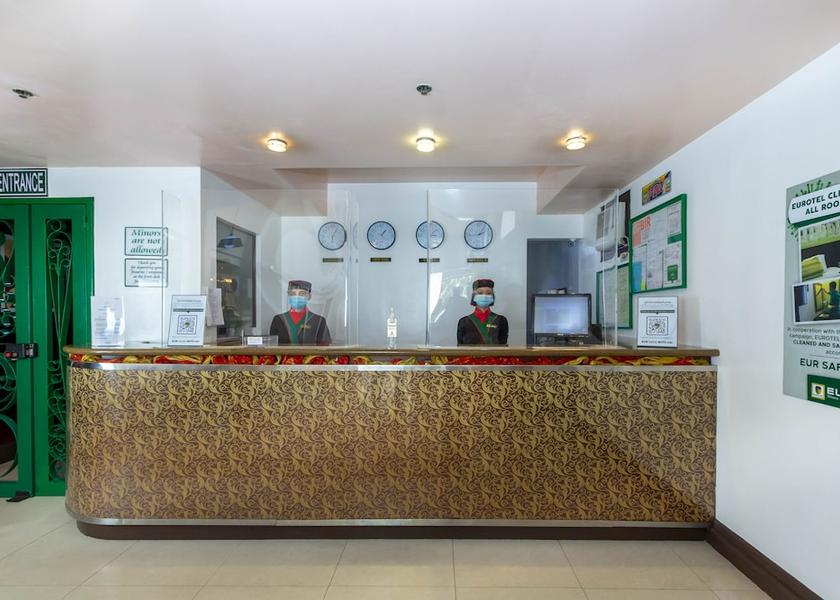  Las Pinas Lobby