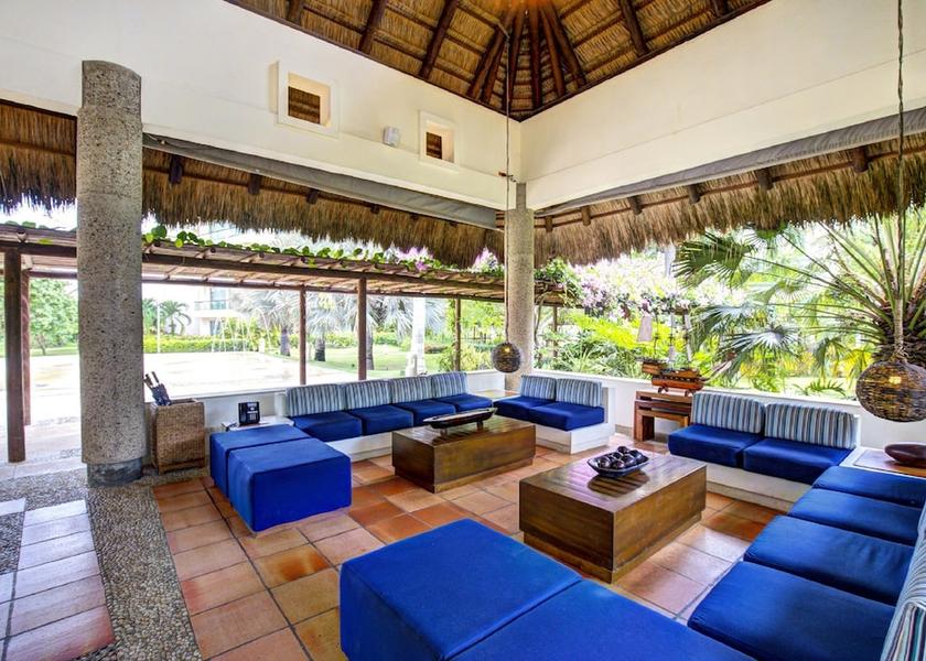 Bolivar Cartagena Lobby